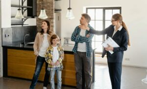 Lire la suite à propos de l’article Litiges liés aux contrats de location immobilière (bail) : comment les éviter et quels recours ?